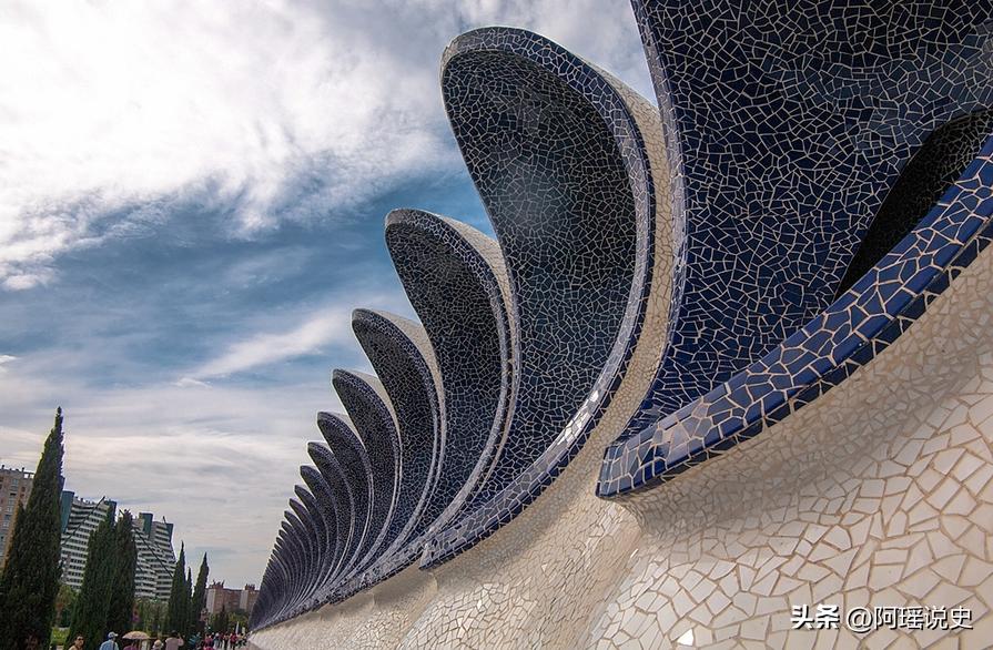 现代陶艺的起源和艺术特色,重复在现代陶艺中的运用