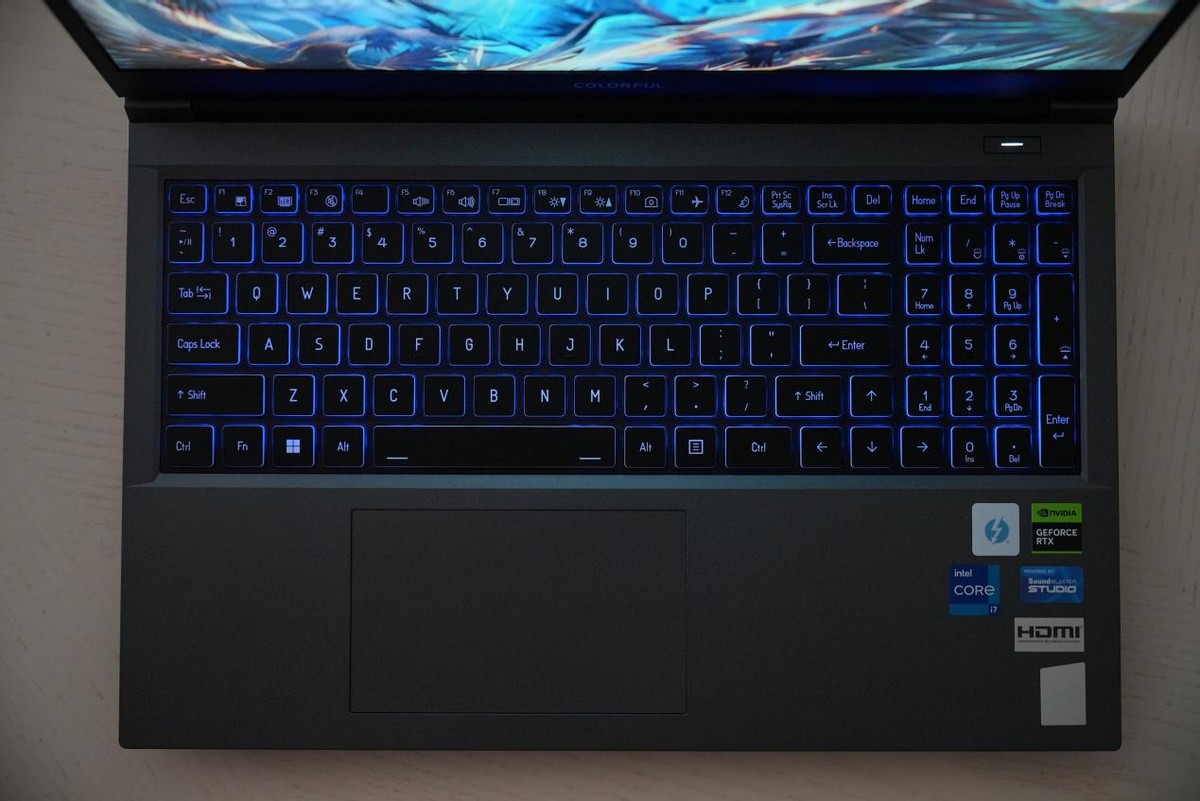 七彩虹将星x15at23新款屏幕素质,七彩虹将星x15at13代测评