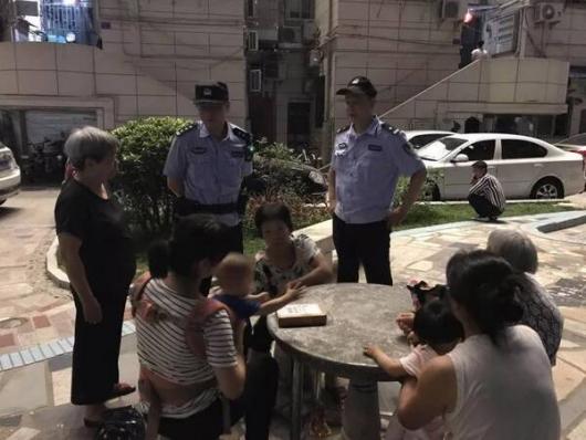 广西一男童被母亲囚禁9年,广西男童被囚禁