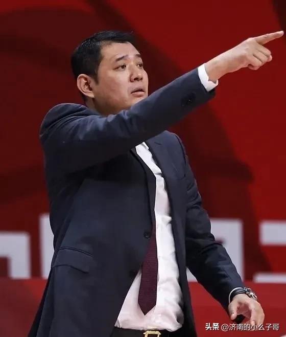 杨毅采访巩晓彬完整版,杨毅采访巩晓彬完整视频