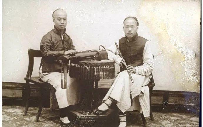 纳粹德国屠杀犹太女人,变态纳粹