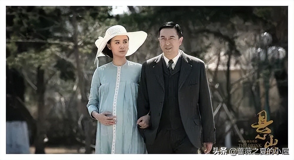 再看《悬崖》:才懂周乙和顾秋妍同居6年，却无性无爱的隐情