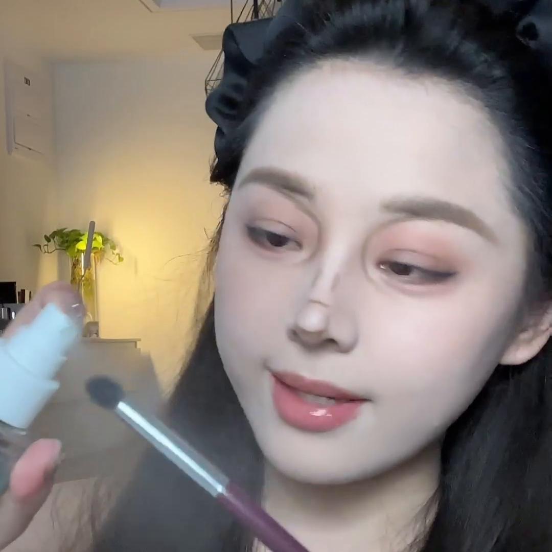 网感简单妆,网感妆容教程