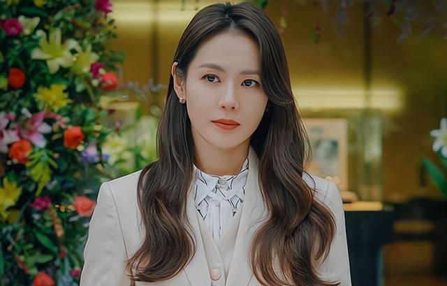 凤凰男母亲反对儿子回家创业：“17个亲戚没工作，挣5000还嫌少”