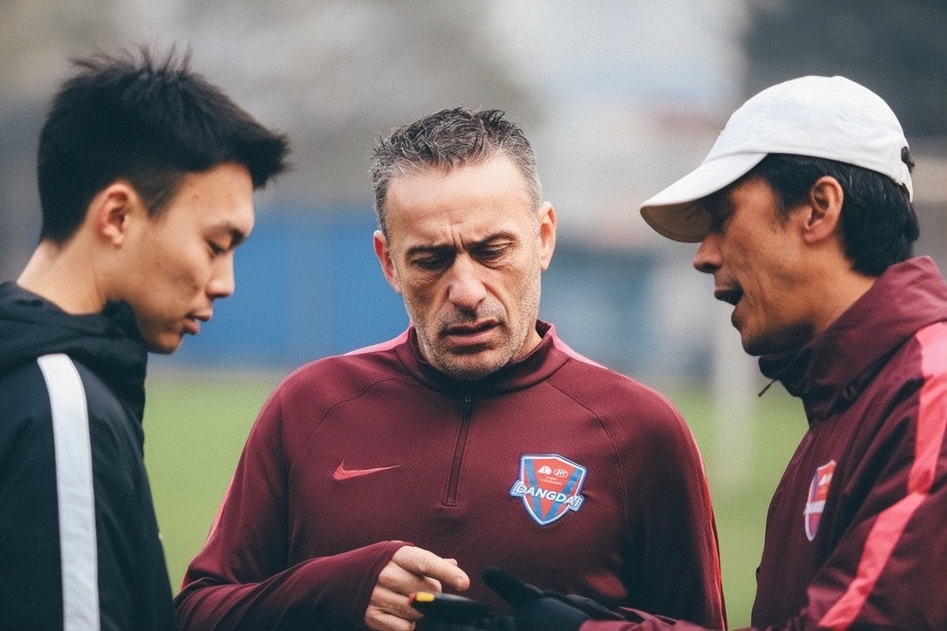 中国男足60万顶薪,保罗本托谈中超主教练