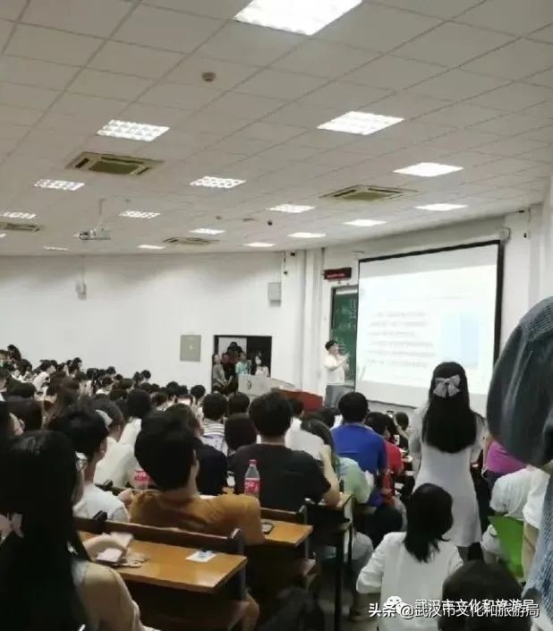 大江大湖千湖大武汉,大江大湖大武汉浩浩荡荡