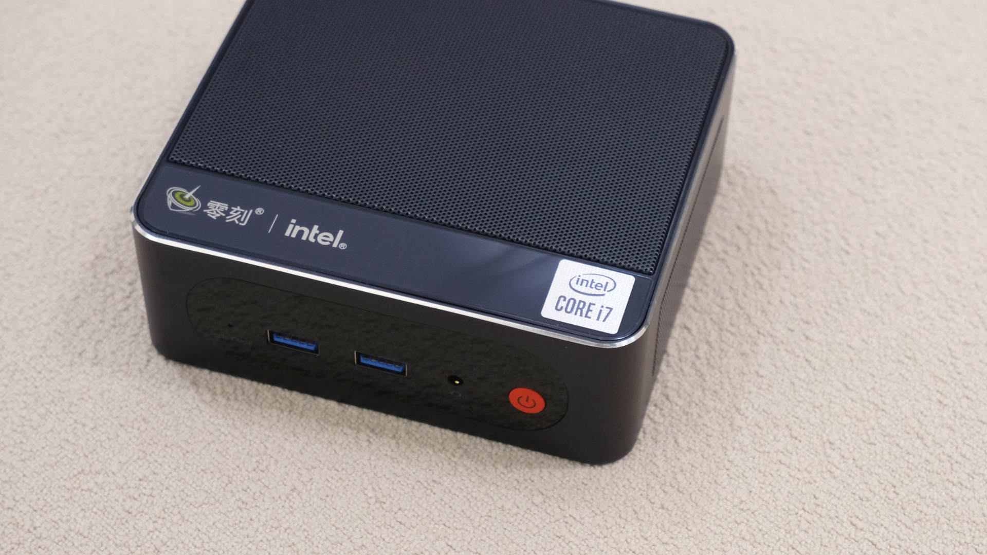居家办公不再狼狈，可以放进包里的电脑主机：零刻SEi10