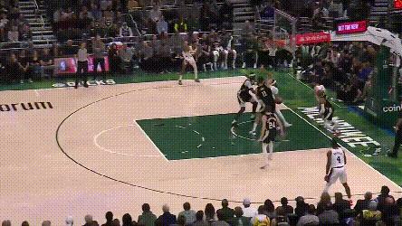 老詹谈威少抢断绝平三分,威少和老詹差一个助攻三双