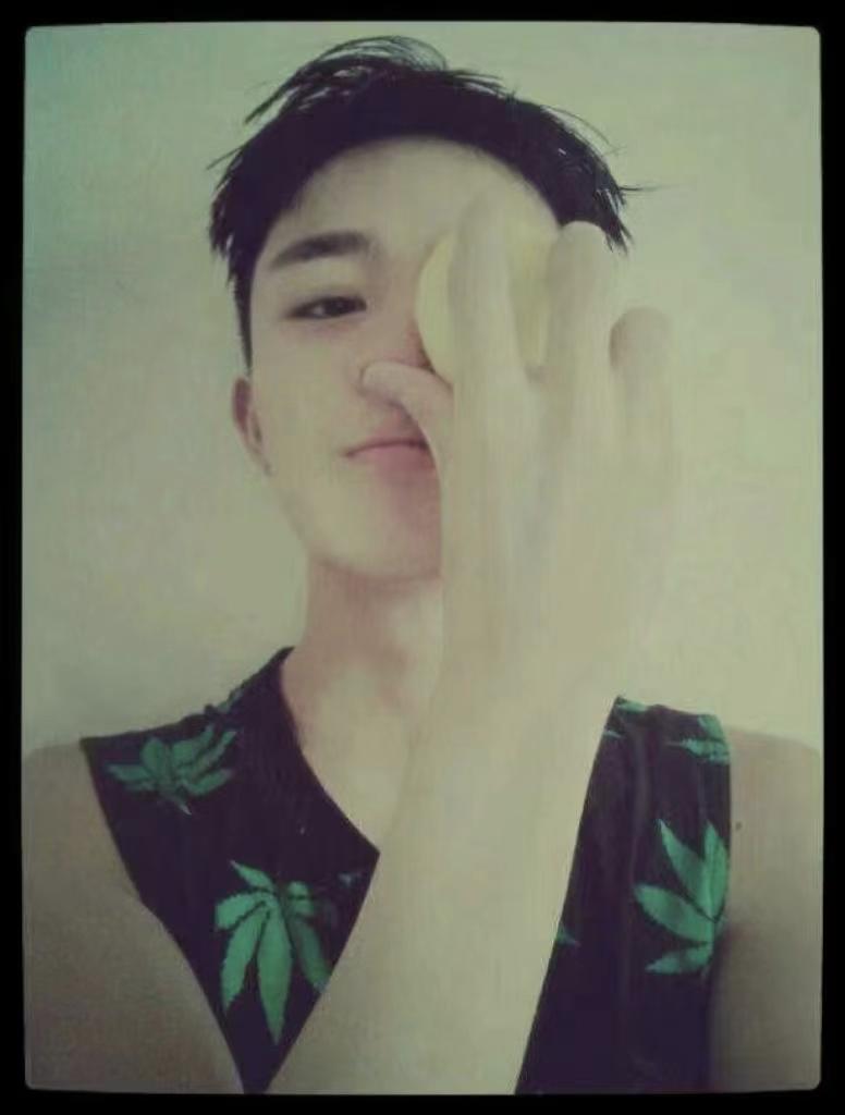 美子美妆教学视频,长发男美妆直播