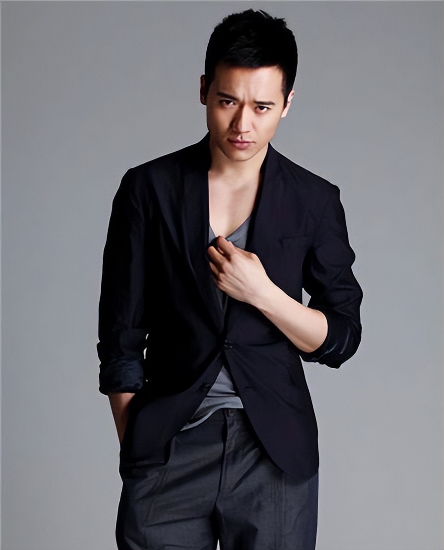 董璇高云翔离婚了没,董璇与高云翔离婚后现身活动