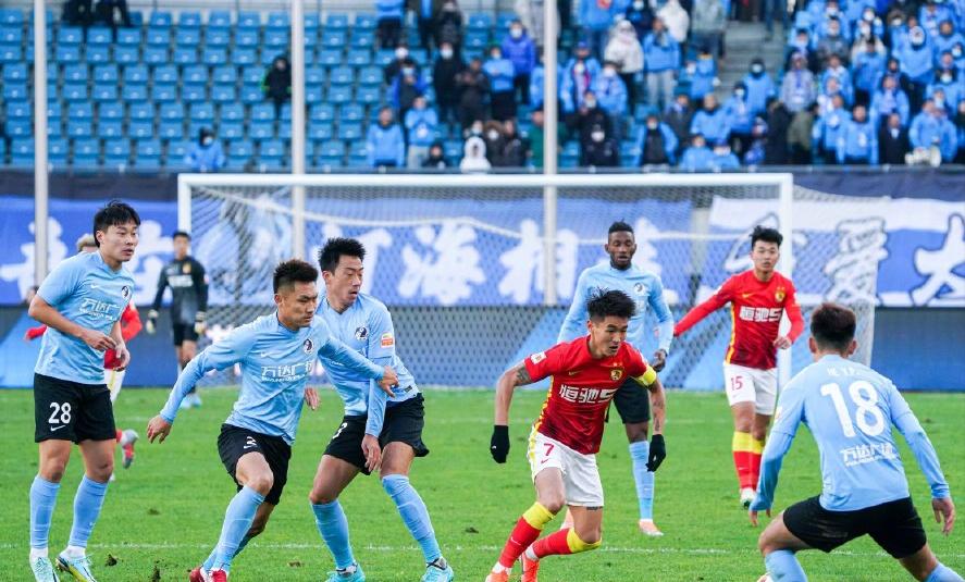 大连人主场高呼谢晖,谢晖大连人5:1赢大连