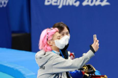 迷惑行为韩国,韩国领奖台被吓到的人