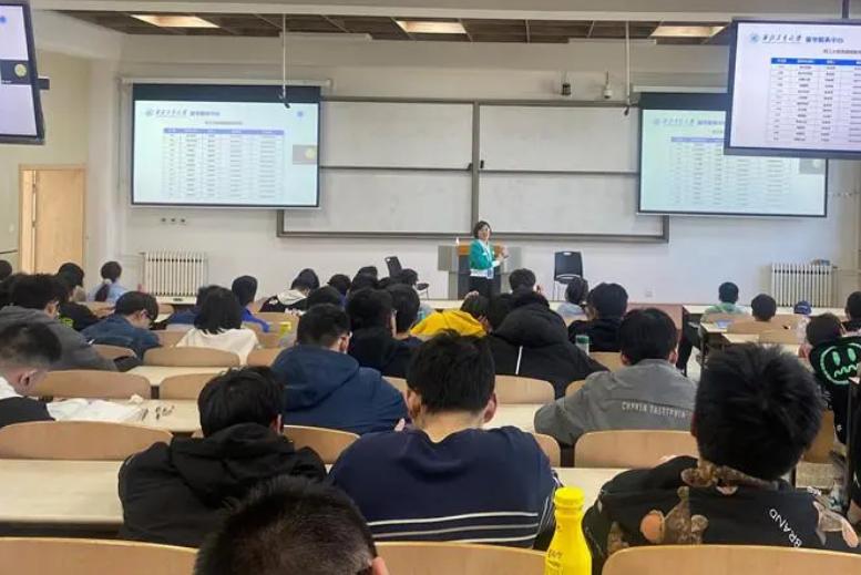 四川大学踢球事件,成都大学足球打裁判事件