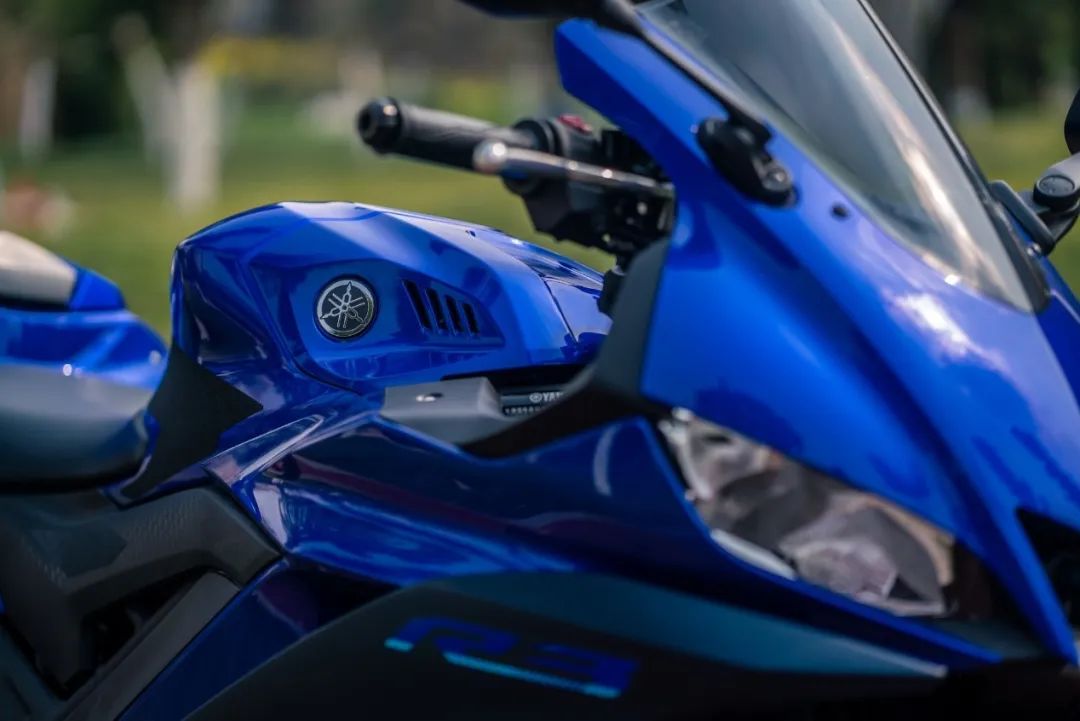 新款雅马哈yzfr3怎么样,雅马哈YZF-R25测评