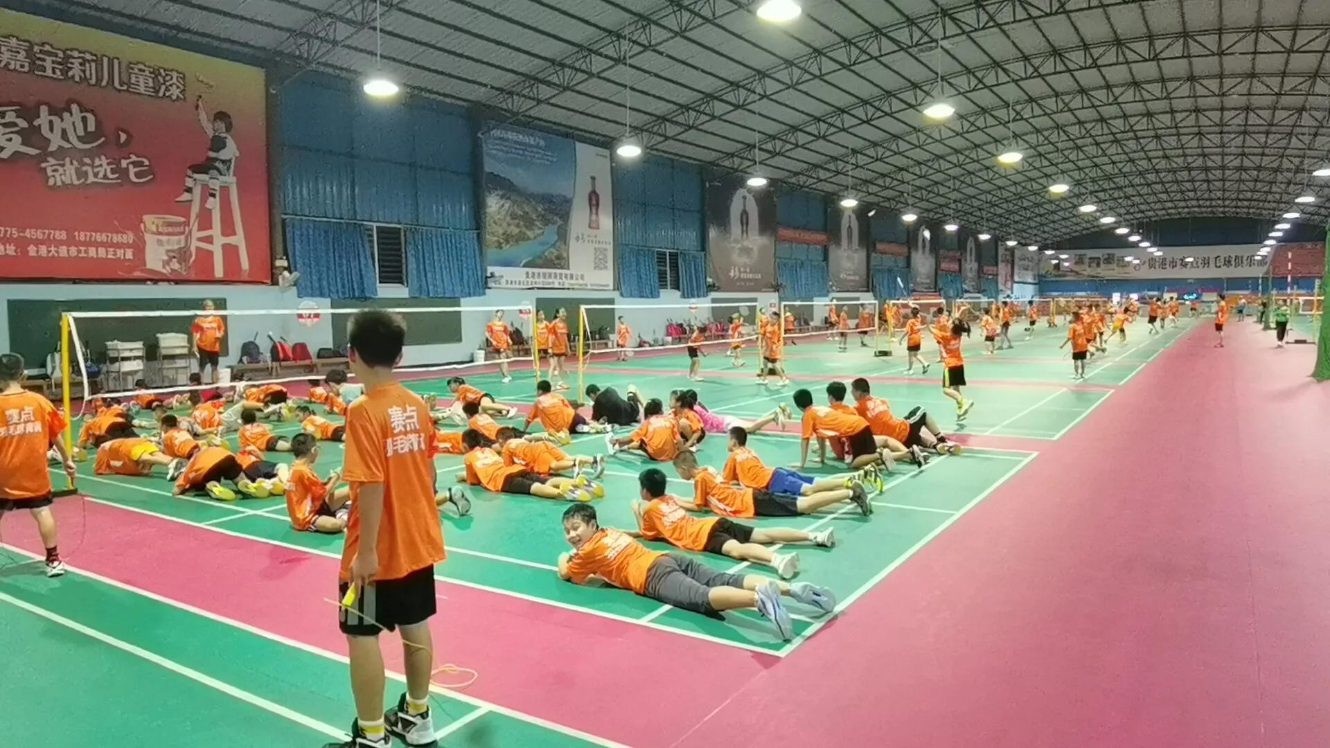 奔跑吧少年公益篮球课,贵港市奔跑吧少年篮球赛