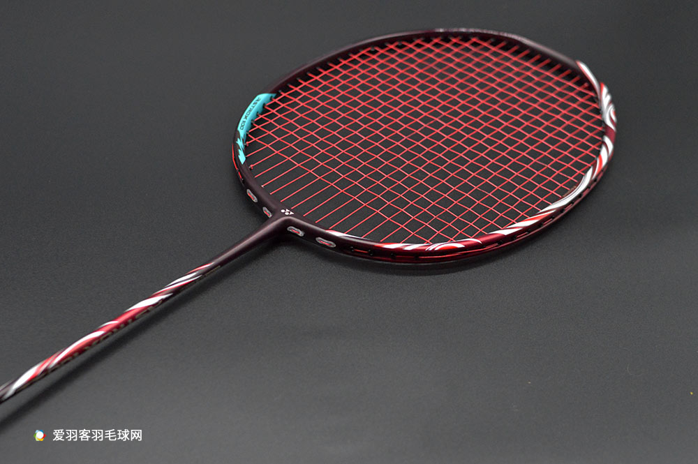 李宁高颜值的羽毛球拍推荐,羽毛球拍推荐100元高颜值