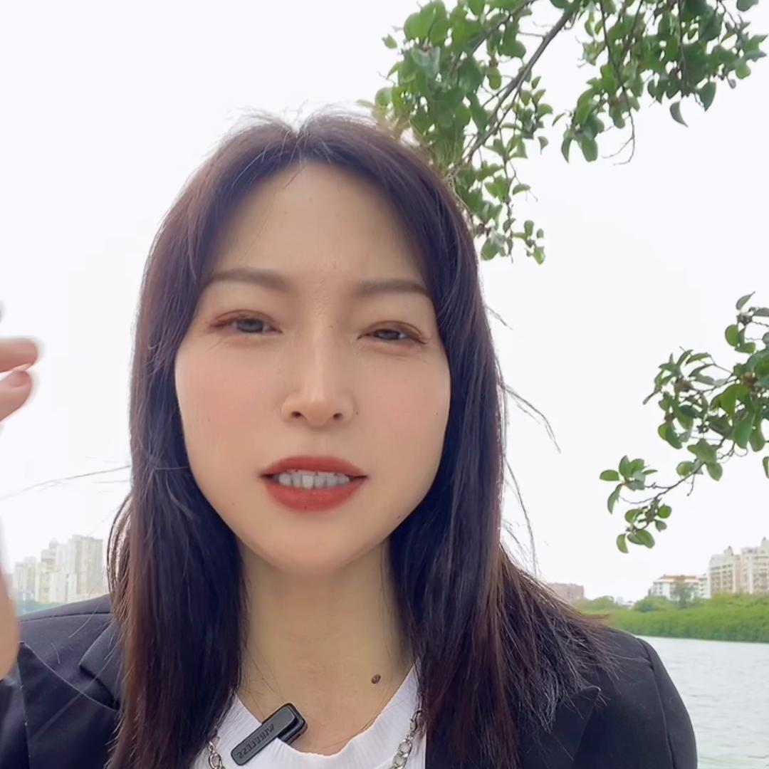 你们说是吃的母乳好还是奶粉好,你们认为是穿的重要还是吃的重要