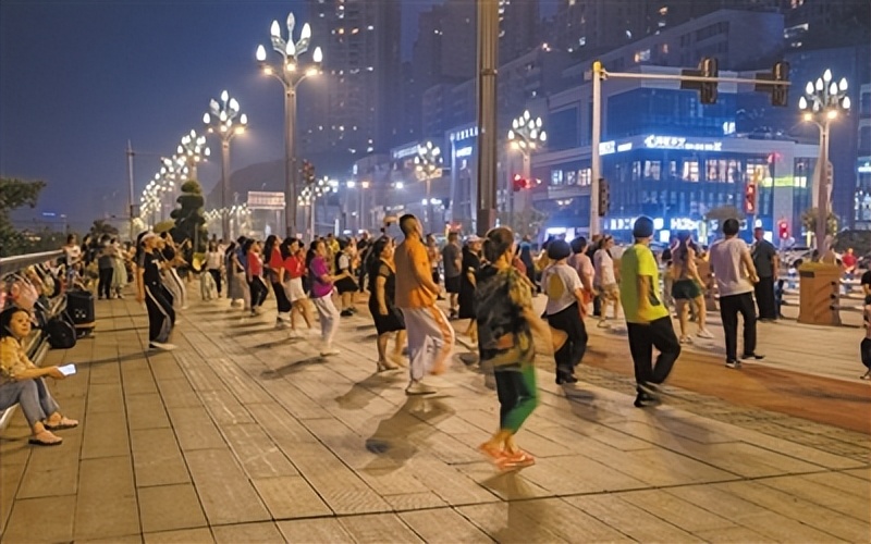 一笑一语是温情一动一静皆惬意——摄影师眼中的江北系列报道①