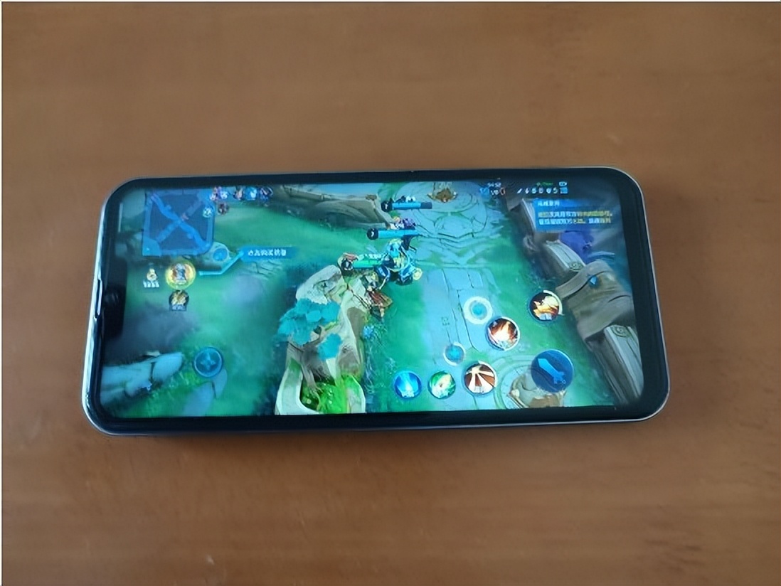 乐视y2pro手机全新评测,乐视发布y2pro入门手机