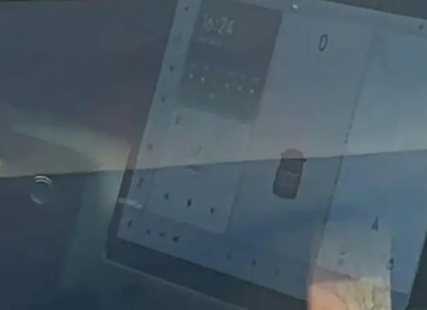 豪华MPV大战：四款霸气“*弹子**头”PK，看看谁能成为最强王者！