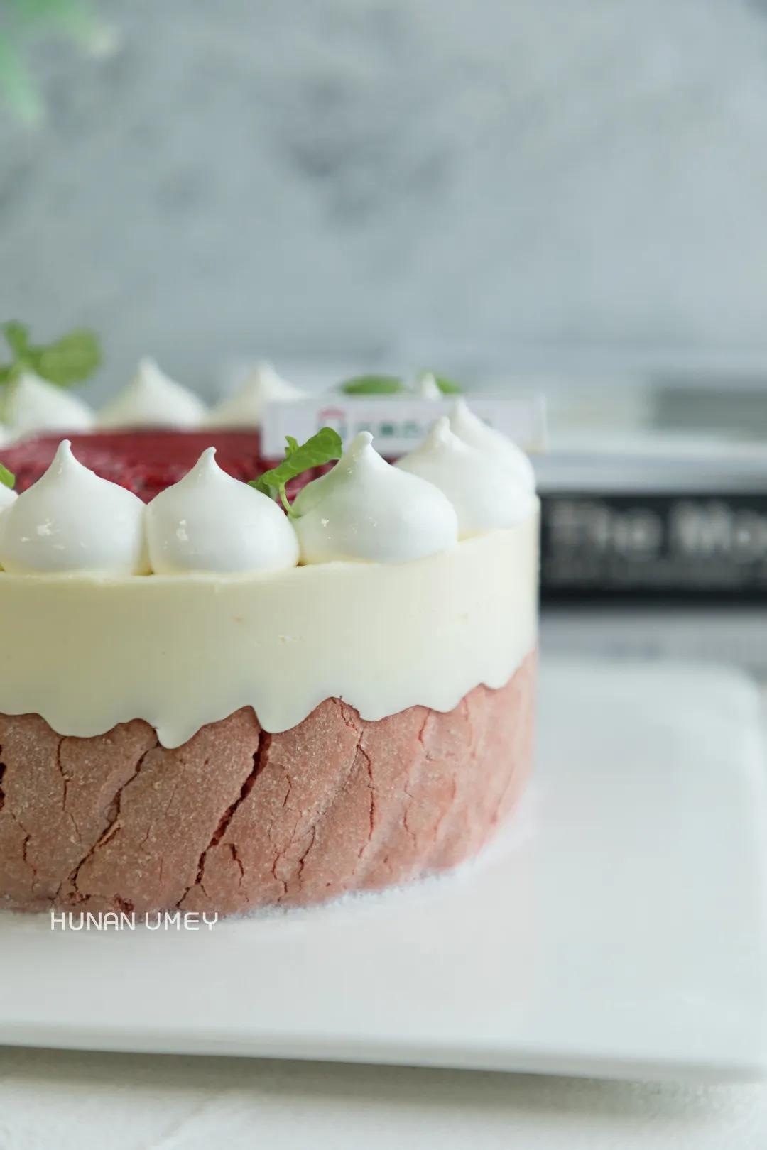 夏洛特公主蛋糕,草莓夏洛特慕斯蛋糕