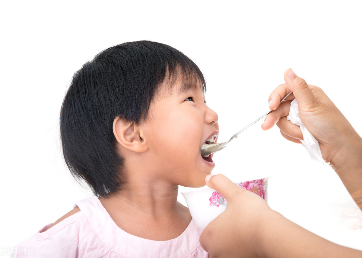 三岁孩子不好好吃饭要喂怎么办,孩子3岁还不会吃饭怎么办