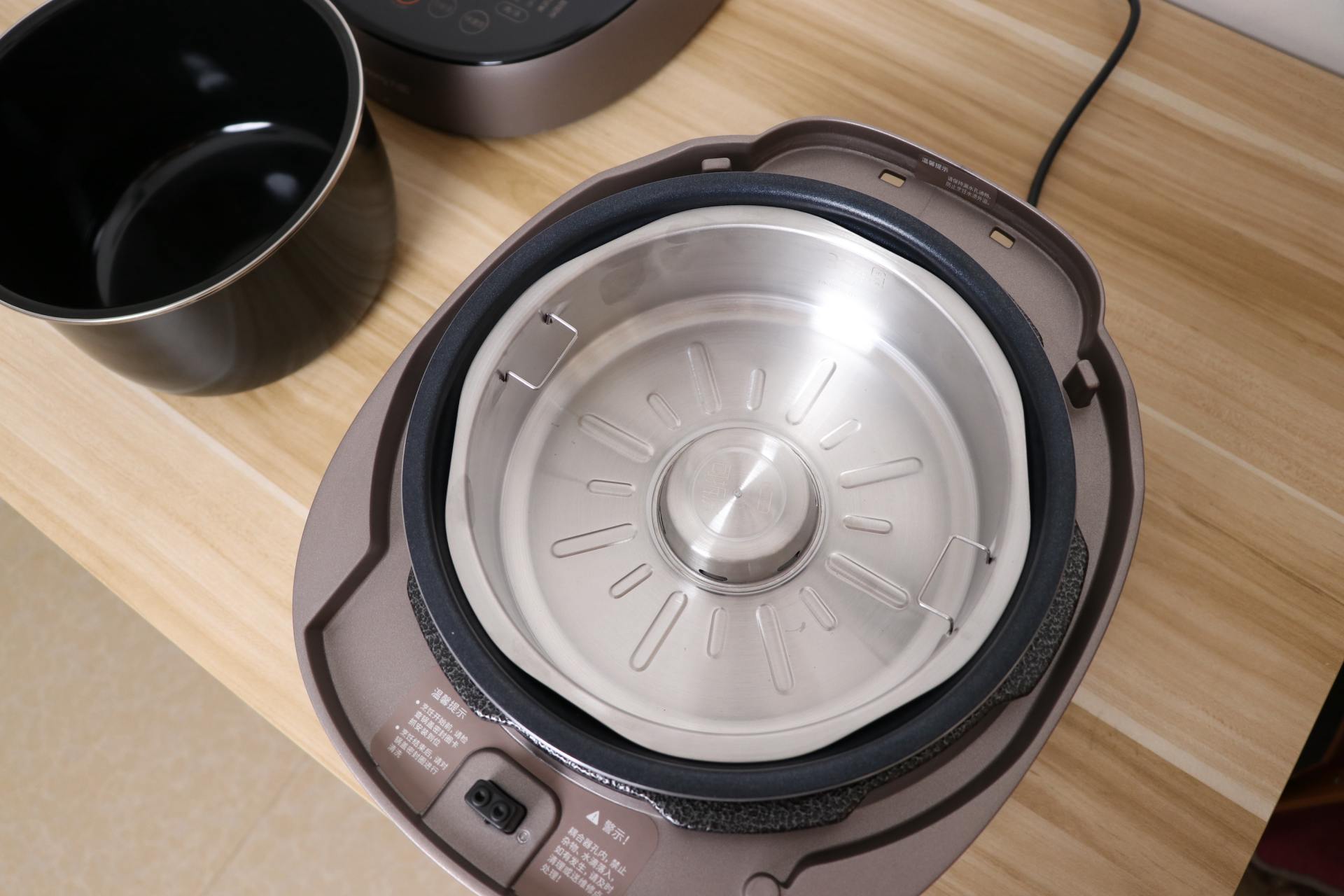 九阳电压力锅炖肉用加水吗,九阳沥脂压力煲使用方法