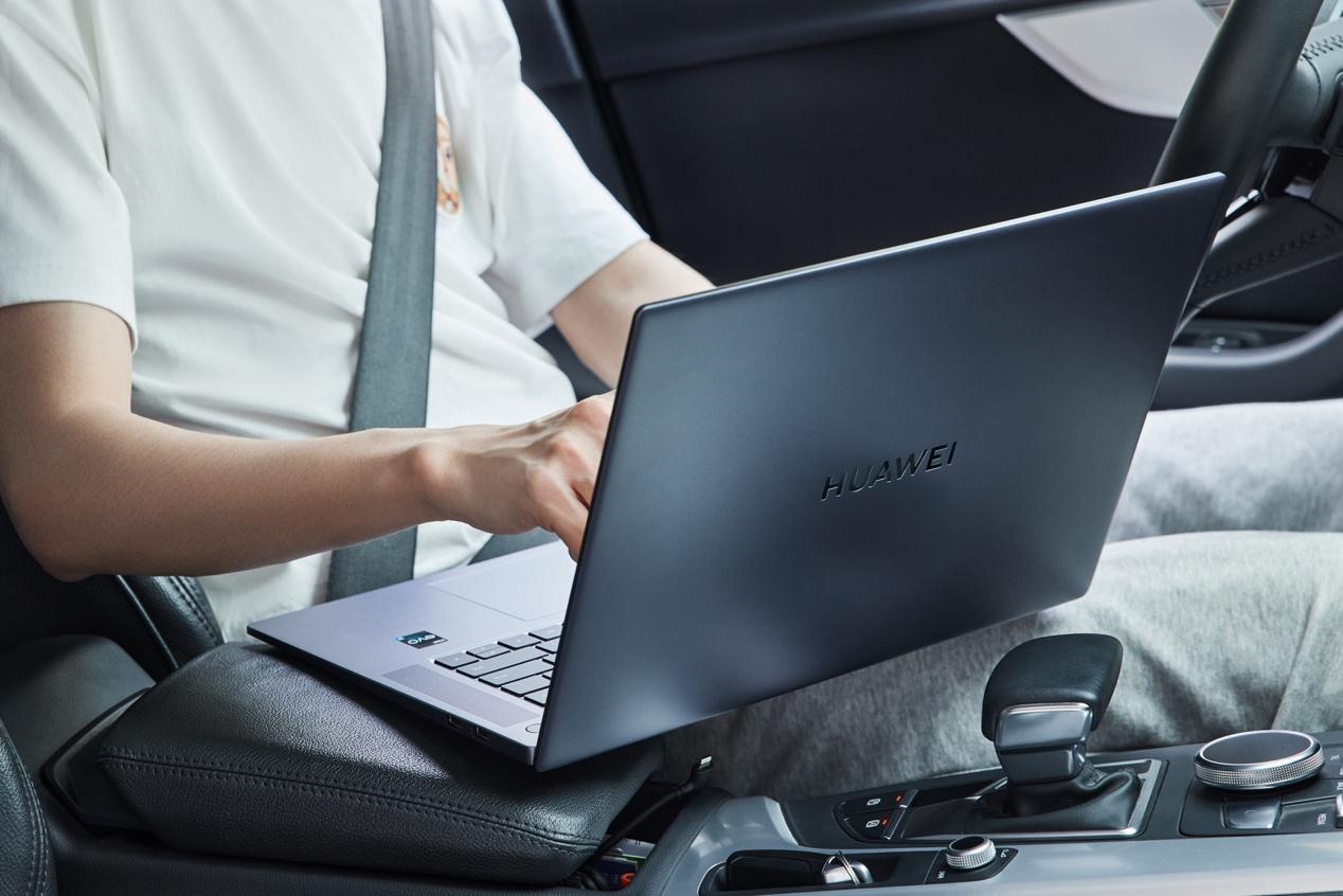 优秀的显示屏笔记本推荐评测,高色域和2k屏幕笔记本电脑推荐