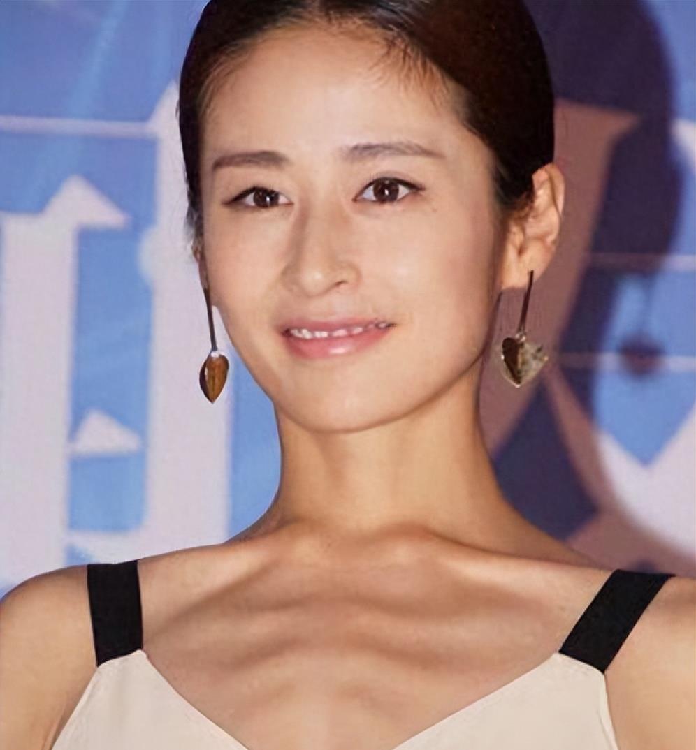 什么叫一张嘴毁了脸蛋,金晨和袁姗姗谁漂亮