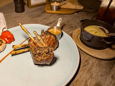 阿联酋丽思卡尔顿,阿联酋野奢帐篷