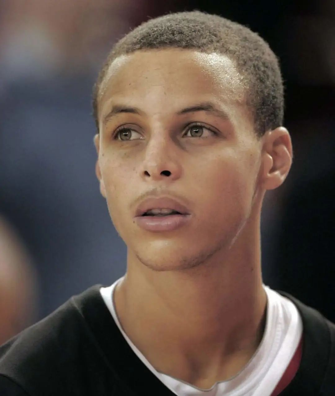 库里没出道球鞋,库里球鞋倒卖