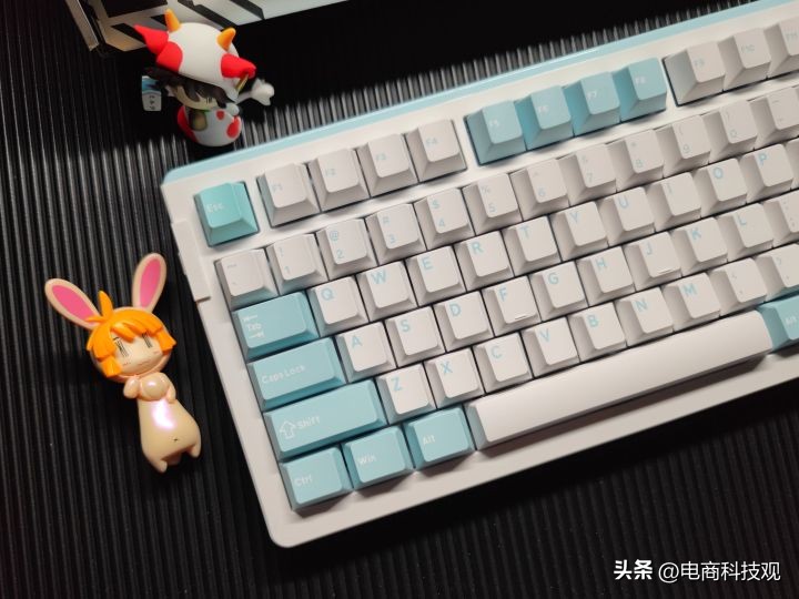 达尔优a81三模全透,达尔优a81单模和三模怎么选