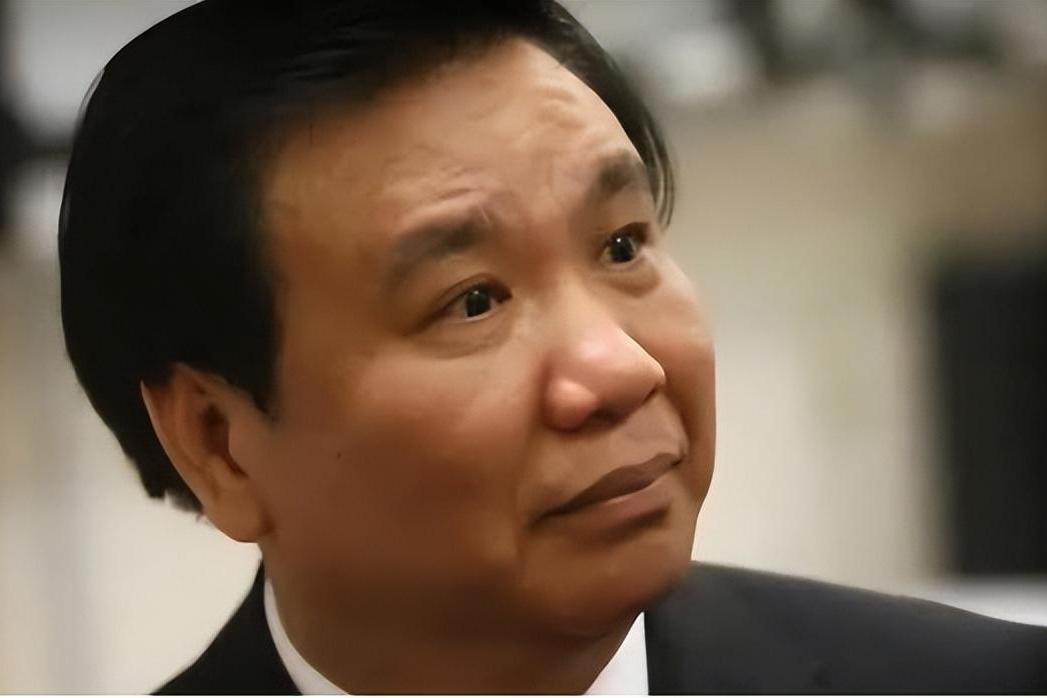 电池大王钟馨稼为美国捐款,钟馨稼做的是什么牌子的电池