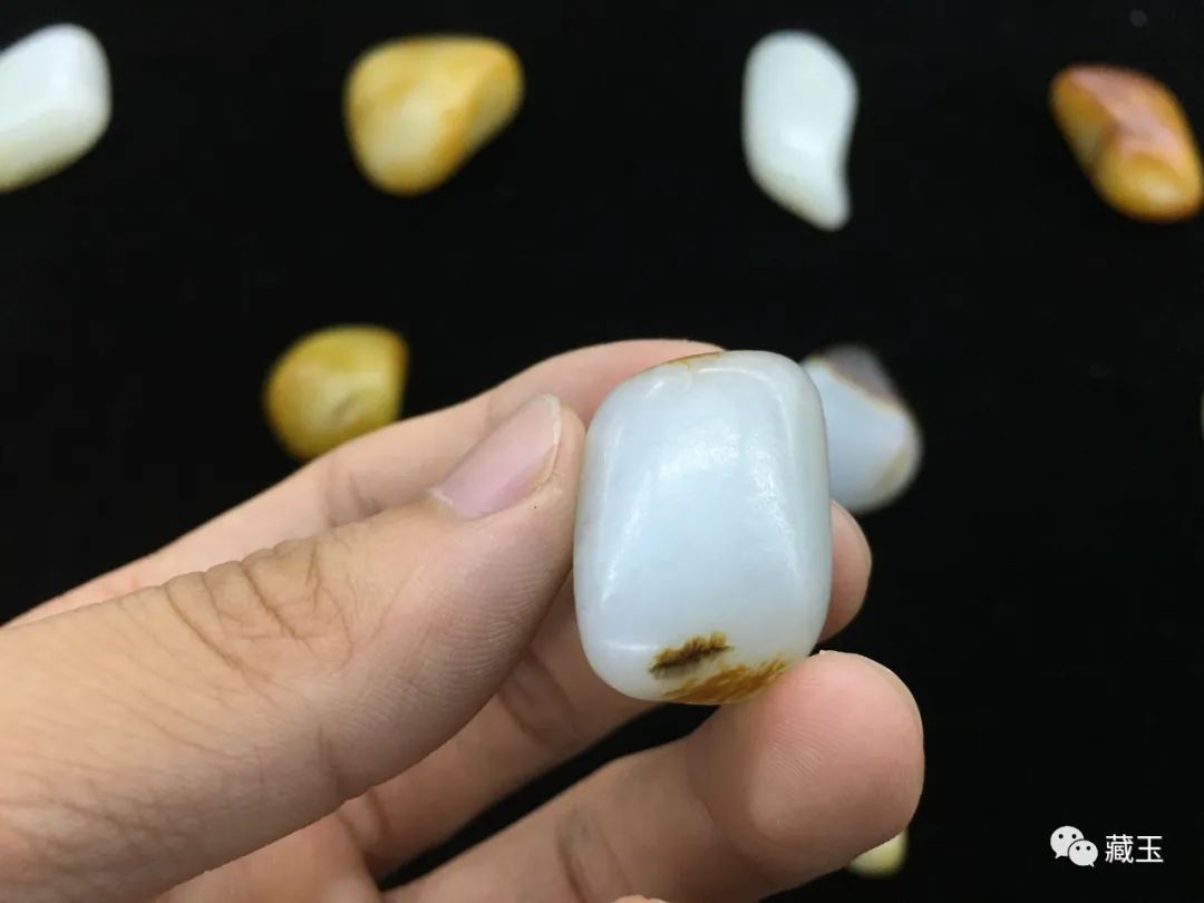 花30万买石头,花30万买个石头