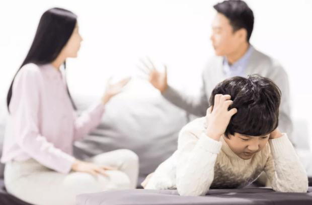 当代年轻人为什么离婚率越来越高,中国离婚率上升与婚姻新模式