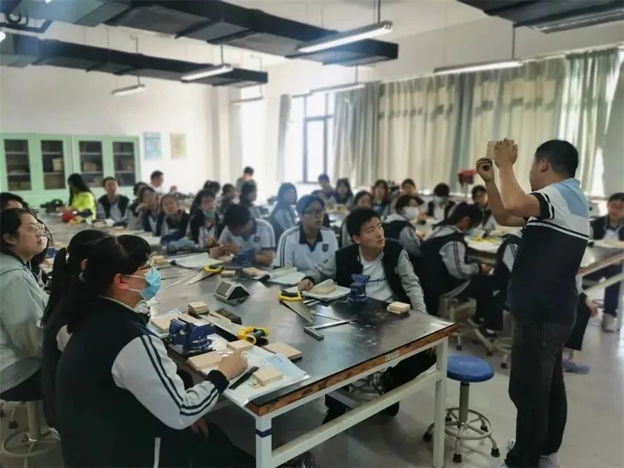 山东省青岛第六中学,山东青岛第六中学