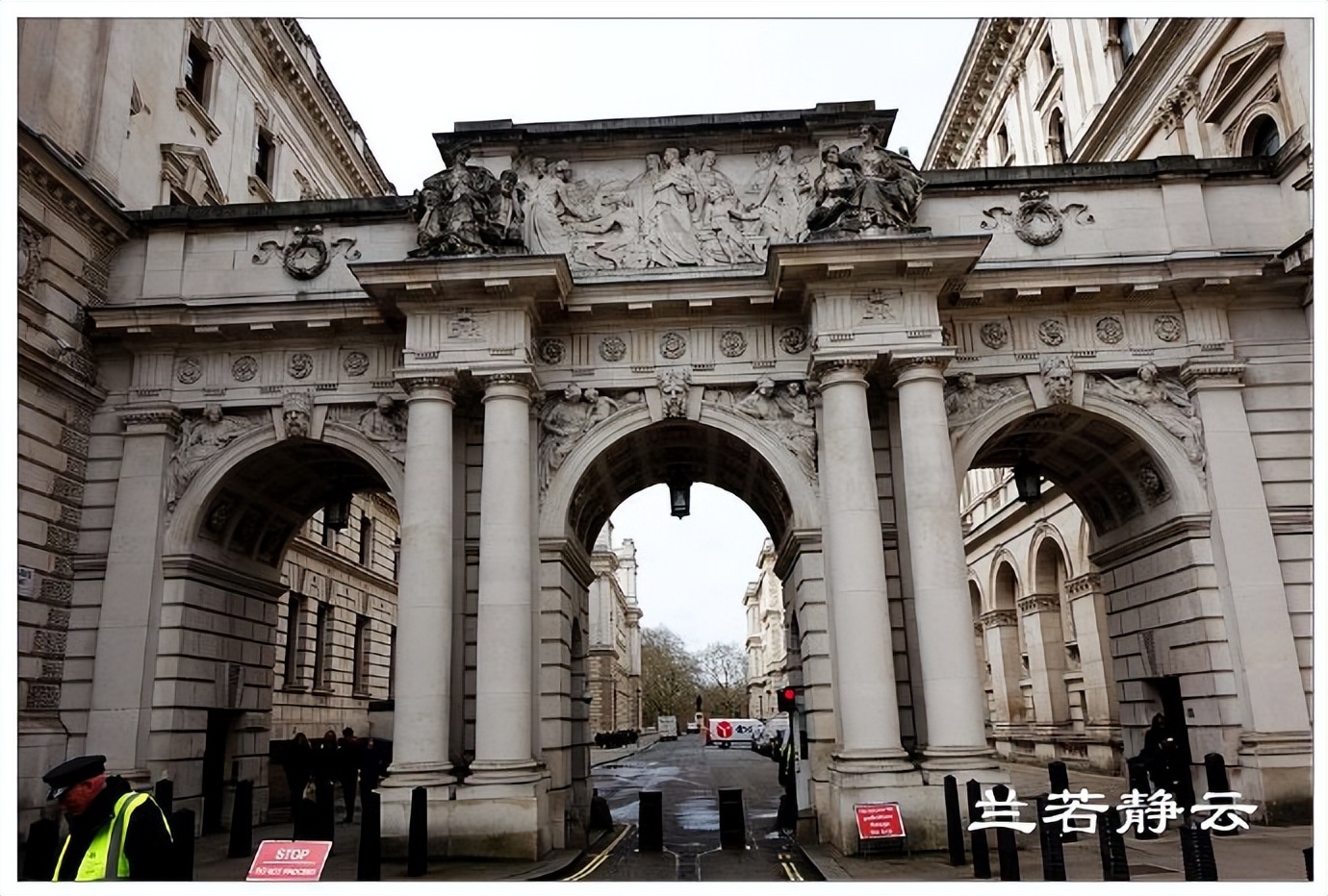 英国美女马术骑手,英国女王出行皇家马队