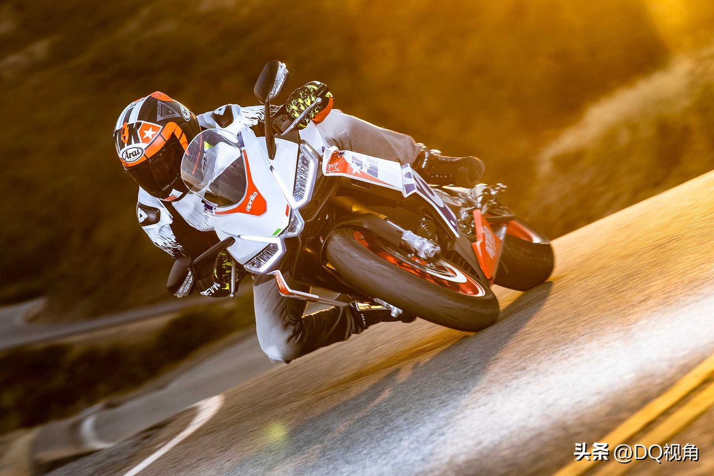 外媒评测2023年年度摩托车,外媒2022年度性能车型