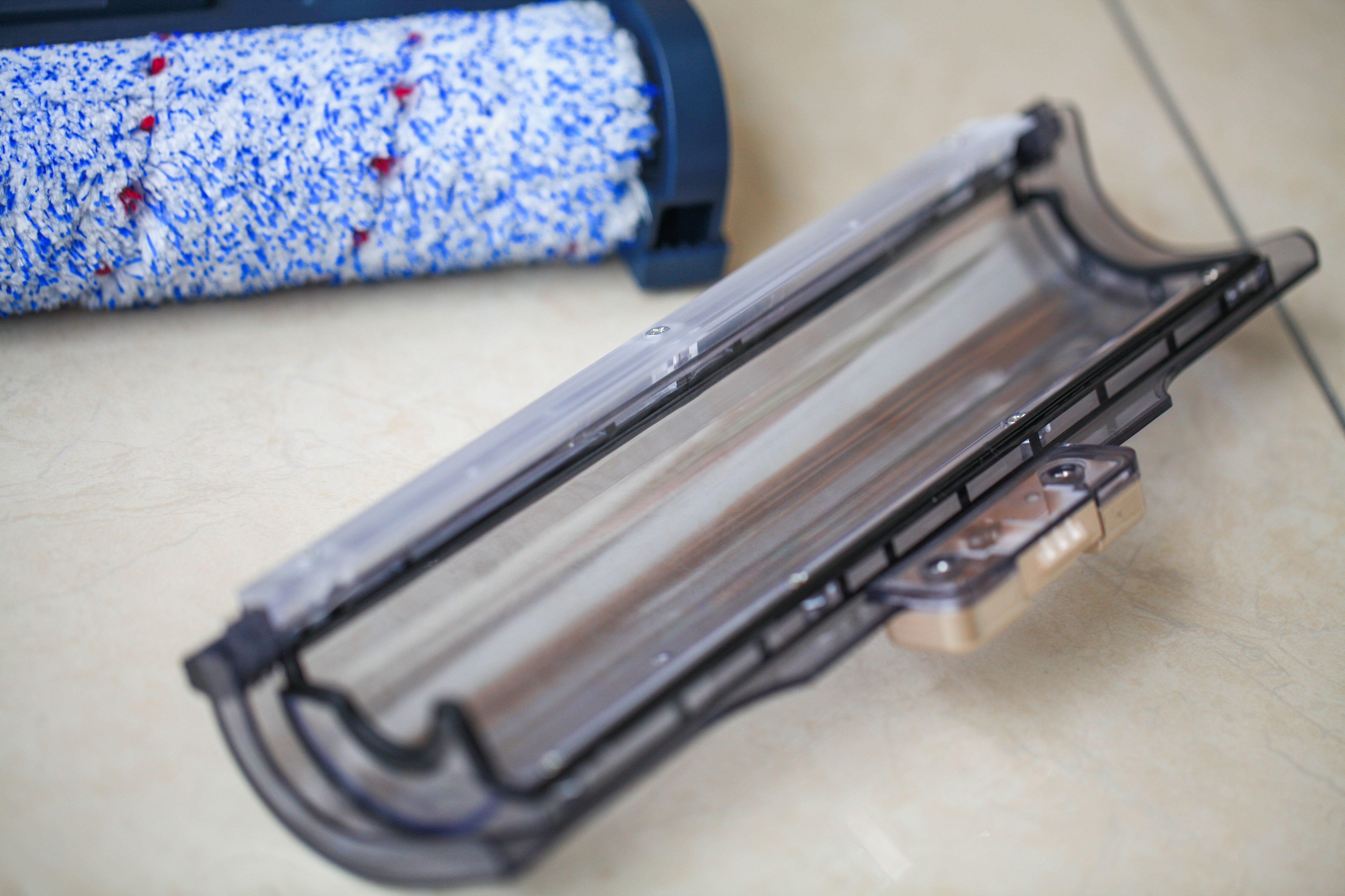 洗地机洗地板好用吗,洗地机地板顽固污渍测评