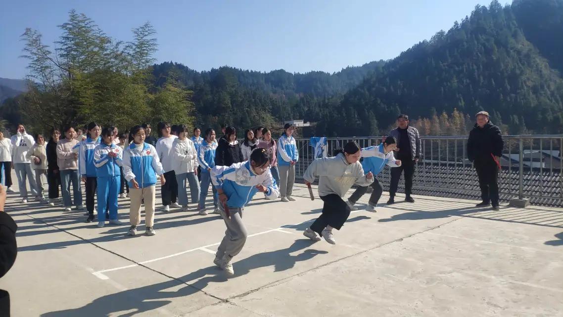 婺源段莘中心小学运动会视频,段莘小学运动会