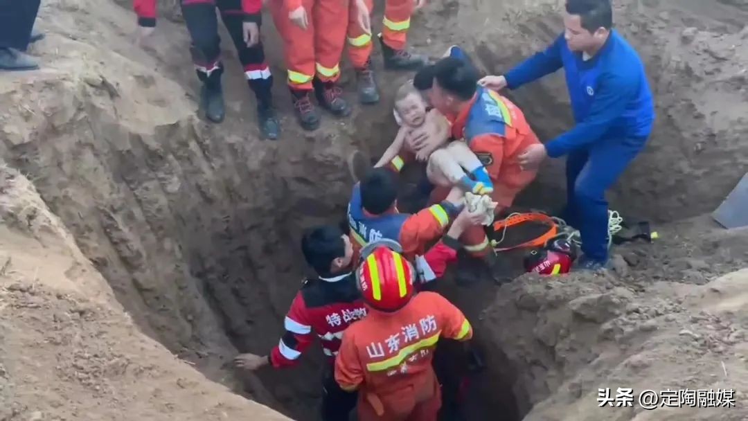 孩子玩捉迷藏失踪4天找到了吗,学生玩捉迷藏失踪在垃圾桶里找到