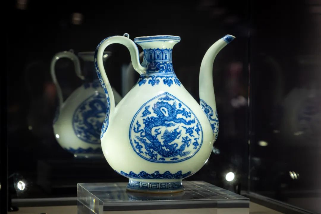 苏富比拍卖直播现场,苏富比五十周年香港春拍