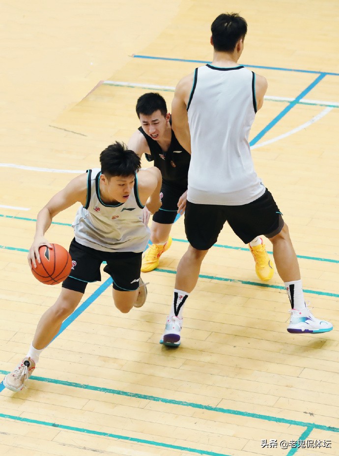 丁伟王治郅,王治郅丁伟