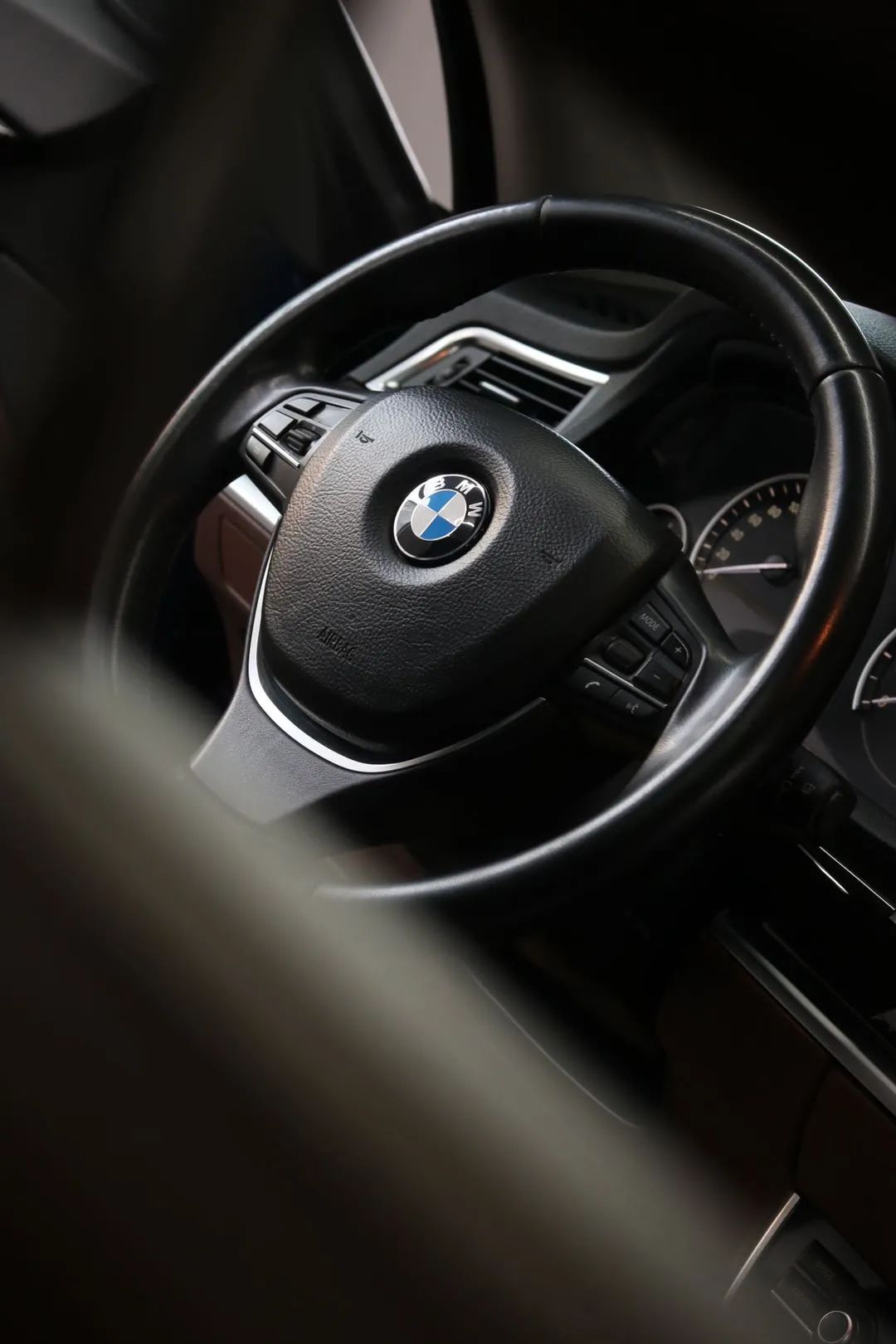 怪兽修车视频全集,13年宝马gt535升级新款内饰