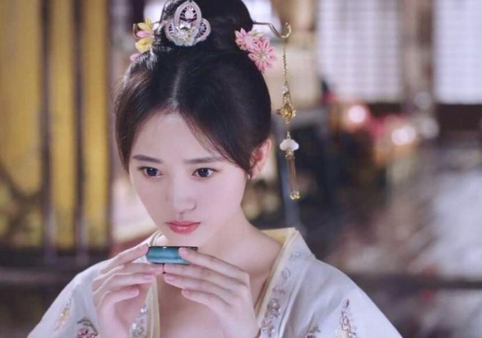 四千年第一美女鞠婧祎最新妆容,四千年女神鞠婧祎的发型图片