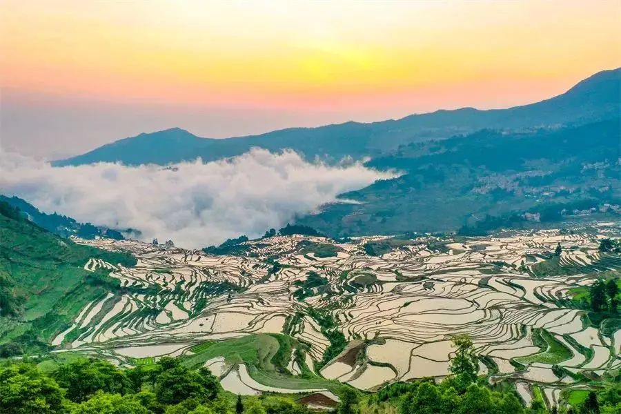 川西云南深度自驾游最佳攻略,滇东南西南大环线旅游