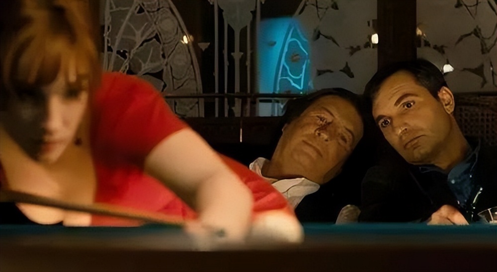 捷克色情业有多发达？人人可参与成人电影，日本都甘拜下风