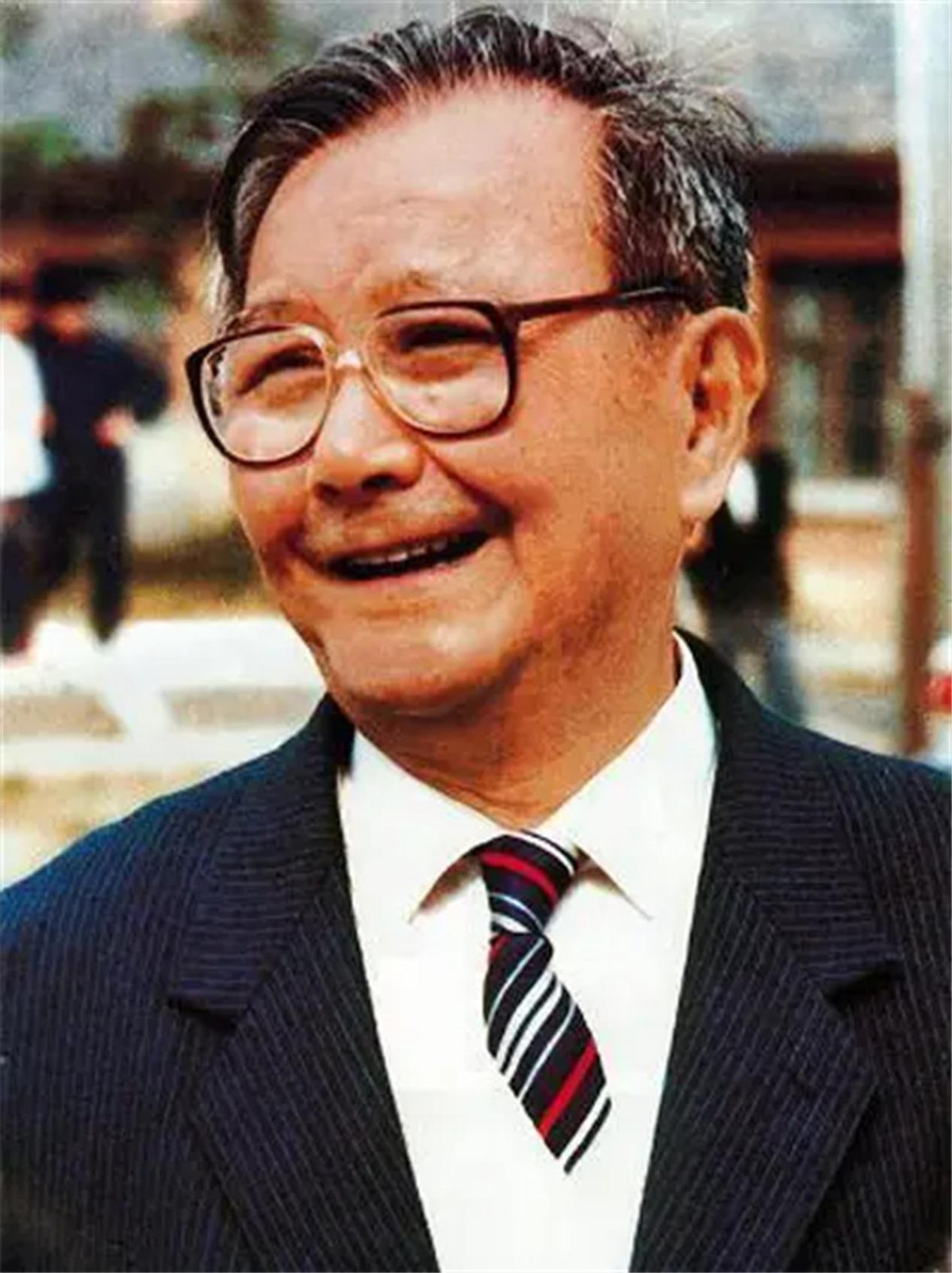 1954年,犹太人“好心”售卖核*器武**原料,引周总理警觉:查明真伪