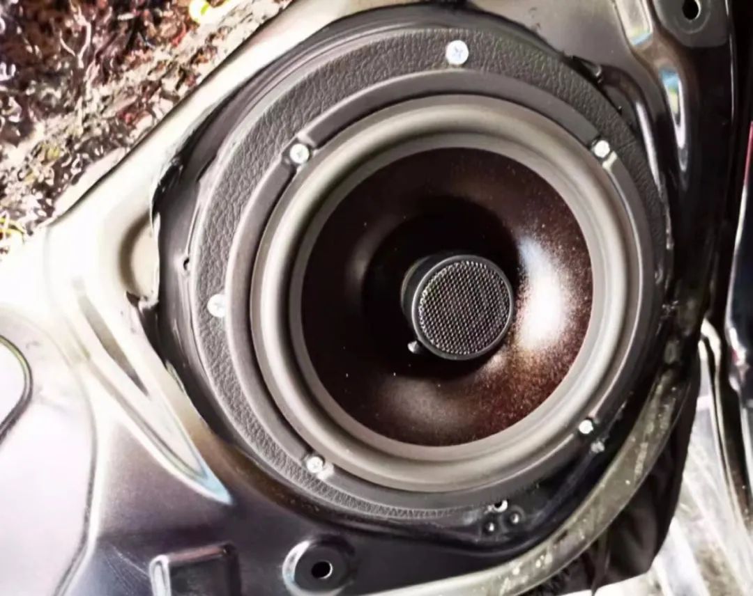 五十铃皮卡改音响大概多少钱,五十铃皮卡音响改装