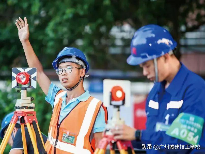 评为优秀学校喜报,我校荣获先进单位